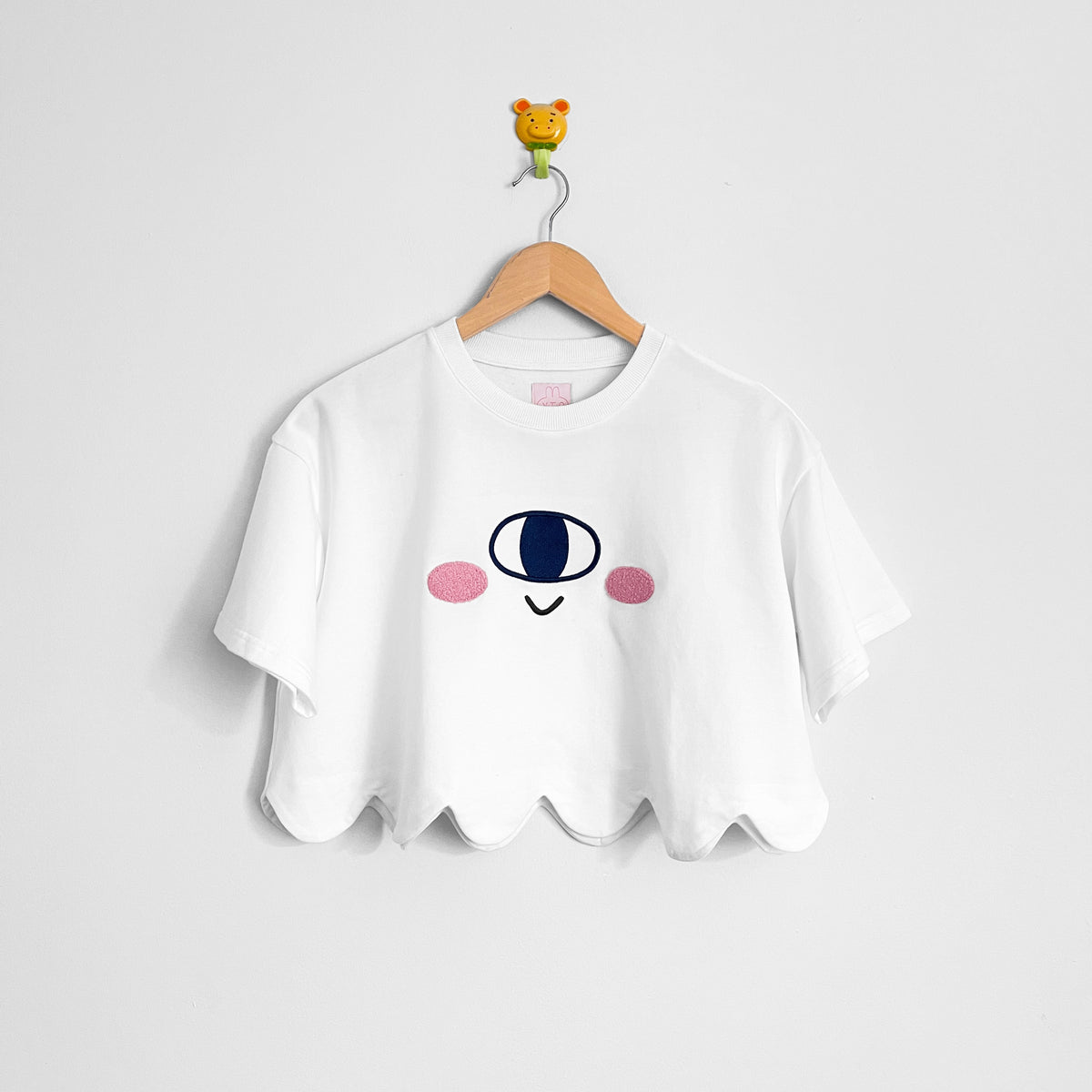 30% OFF BOO! Ghostie Scallop Hem Cropped T-shirt