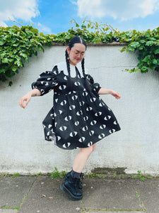 Yokai eye pattern puff sleeve smock dress