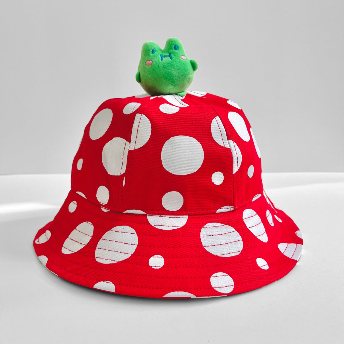 Mushroom Red Bucket Hat & 3D Sue Frog Plushie Topper