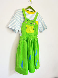 Sue the ☔️Frog cotton corduroy pinafore dress with side pockets and adjustable straps
